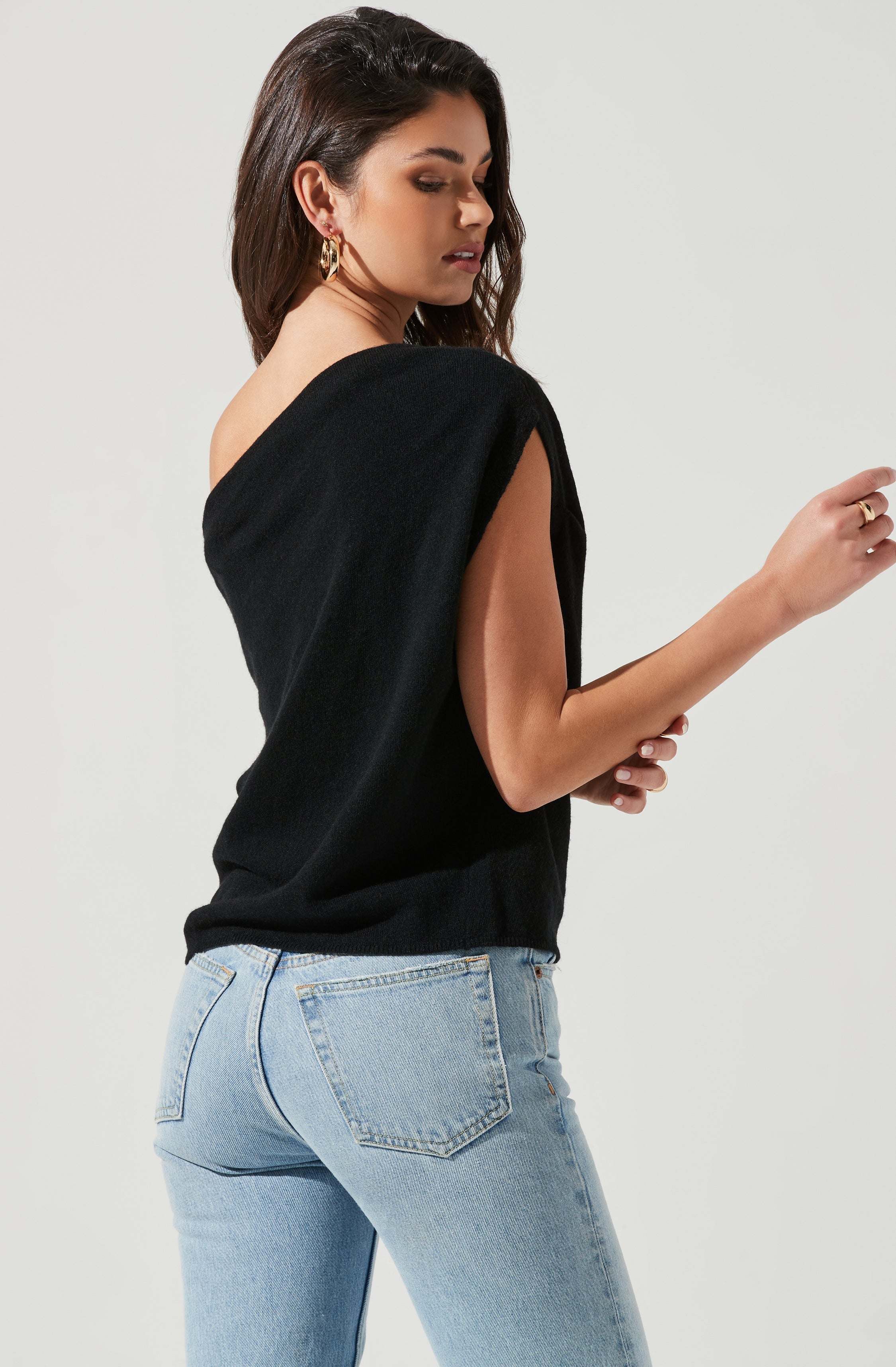 Devin Sleeveless One Shoulder Sweater