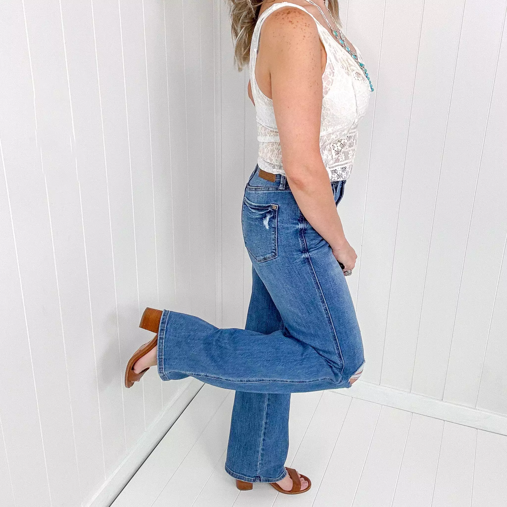 Judy Blue Dreamy Decade Tummy Control 90s Straight Leg Jeans