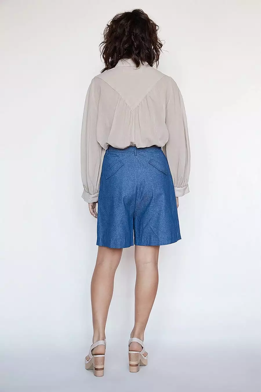 Mae Short in Cotton Twill