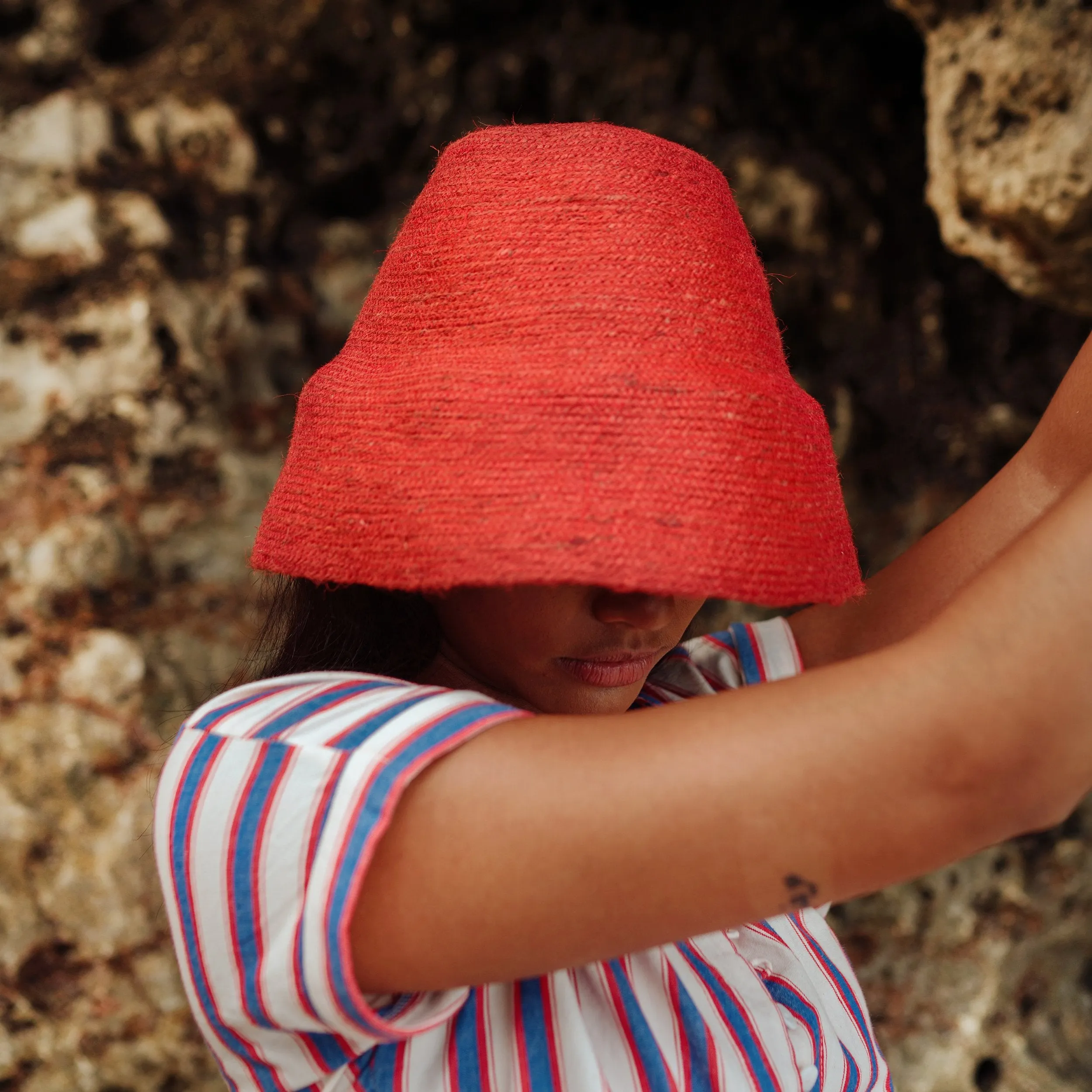 NAOMI Jute Bucket Hat, in Red