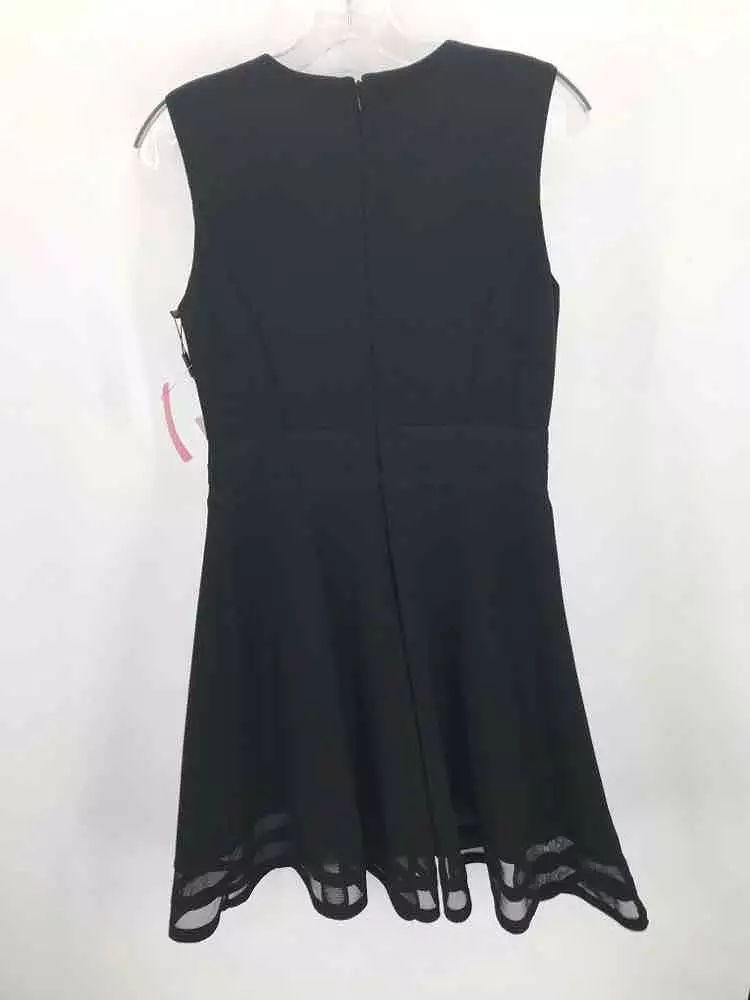 Pre-Owned Calvin Klein Black Size 4 Knee Length Sleeveless Dress